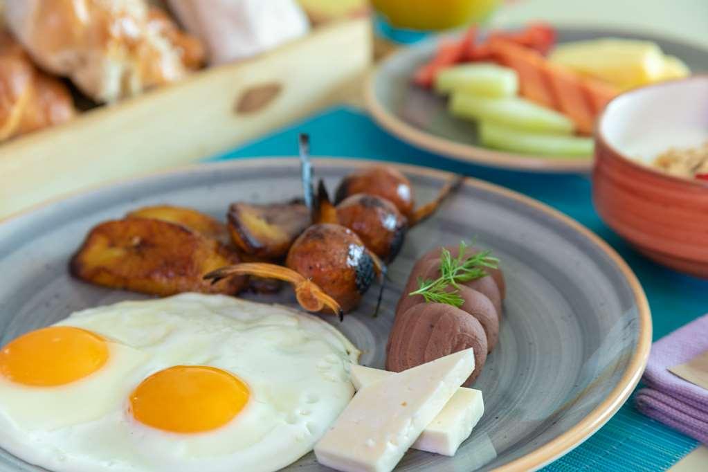 Hotel Hyatt Centric San Salvador Restaurant photo